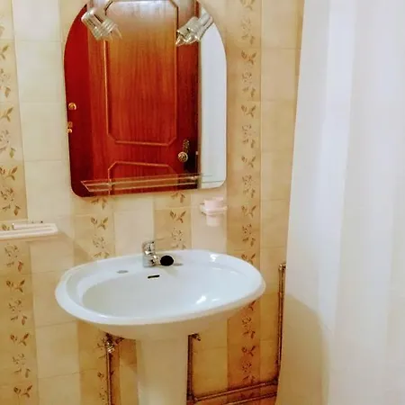 Cozy Flat Near Downtwon *